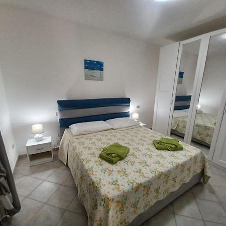 Casa Sibilla Bi-Locale Con Terrazza A 60 Metri Dal Mare Daire Marinella  Dış mekan fotoğraf